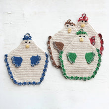 Cotton Crocheted Chicken Shaped Pot Holder With Loop – 4 Colors