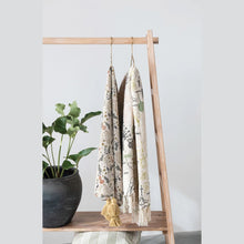 Woven Floral Printed Throw Blanket