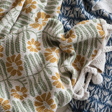 Woven Printed Throw Blanket With Flowers